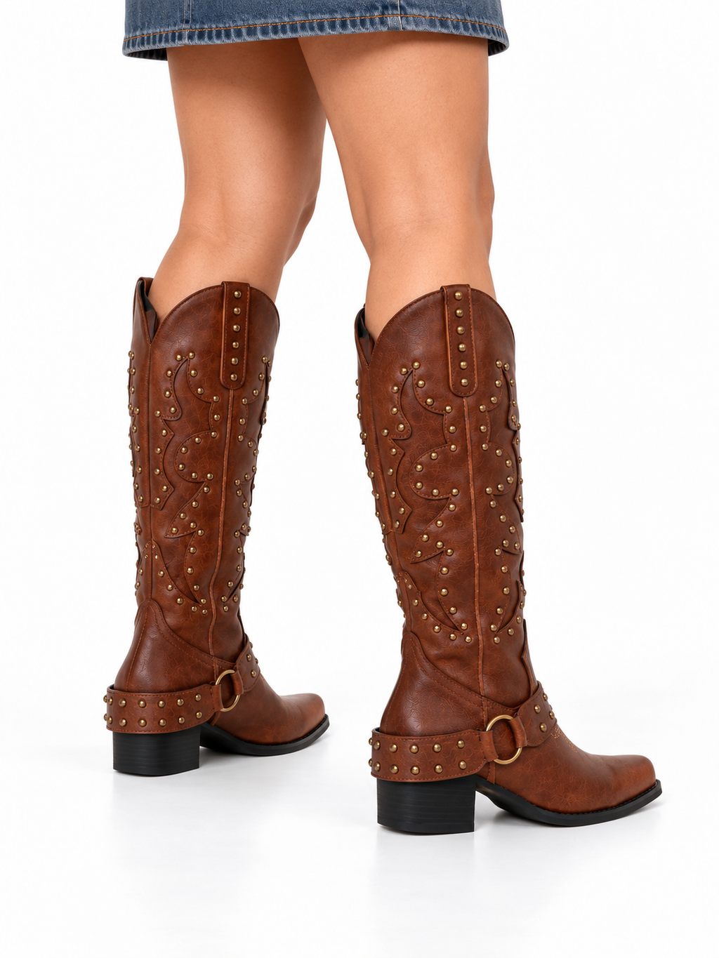 BOTA TEXANA CON TACHAS 26C0090