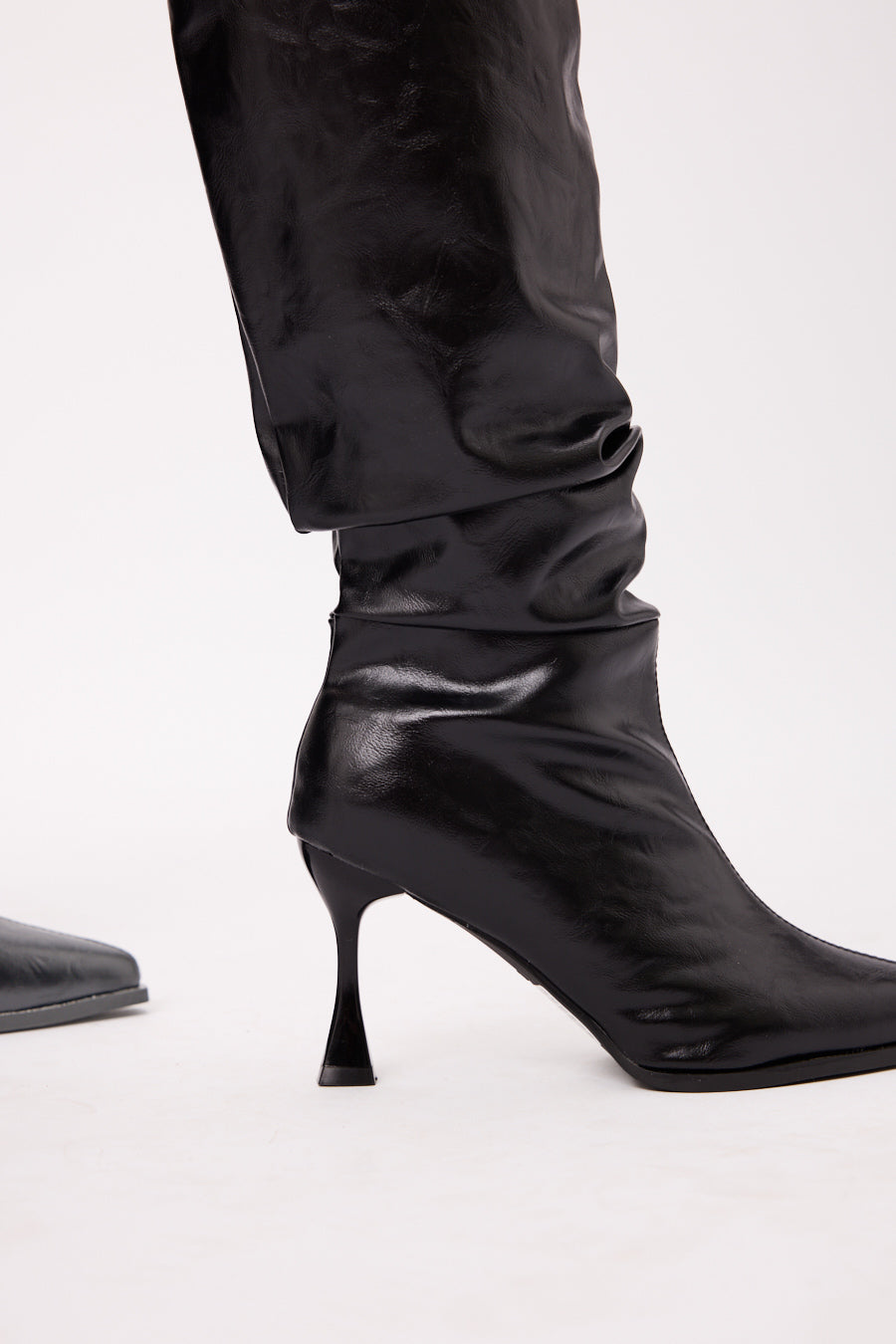 BOTA TACO FINO 25C90303