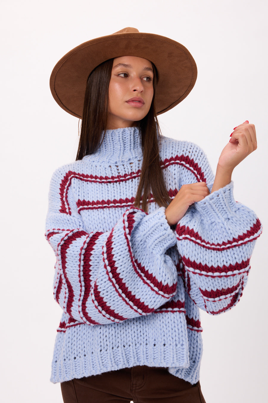 SWEATER OVERSIZE RAYAS 25R8330