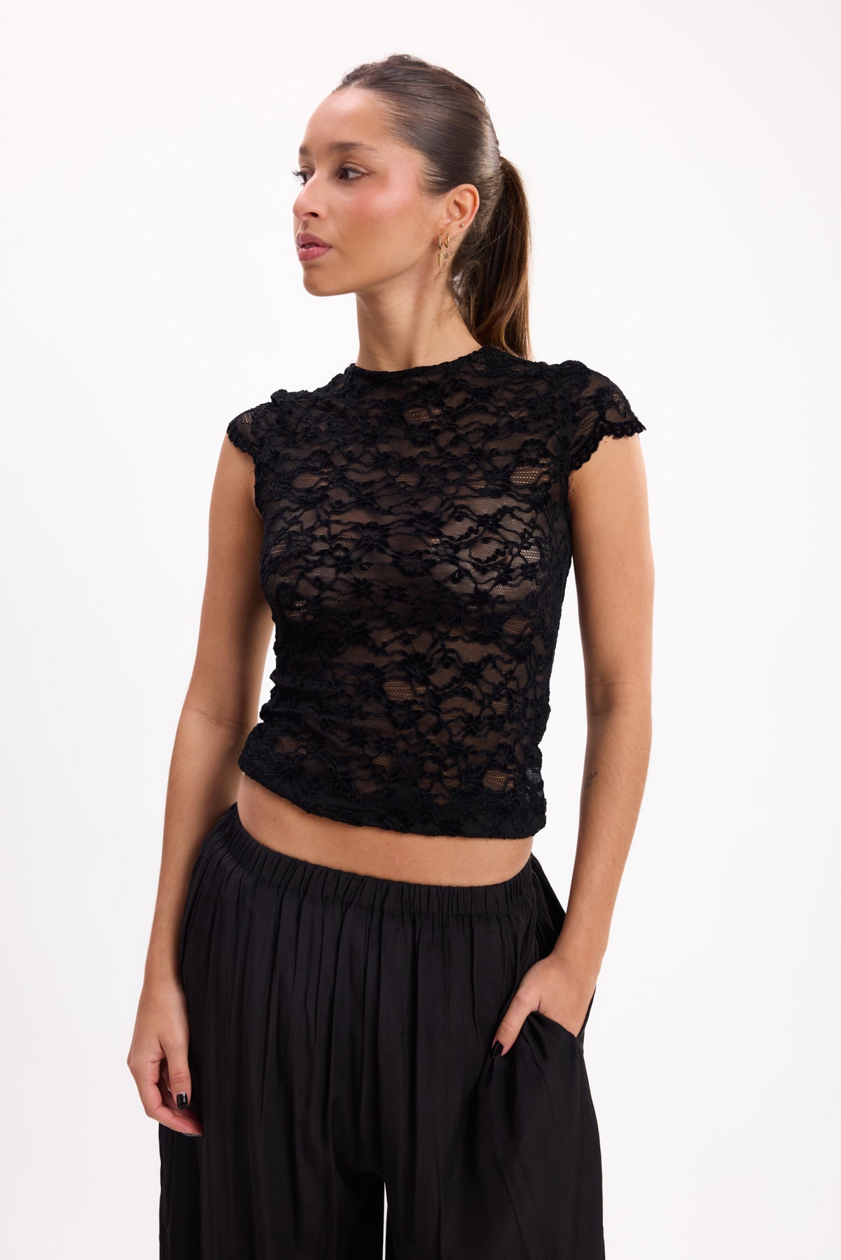 TOP ENCAJE 26R0035
