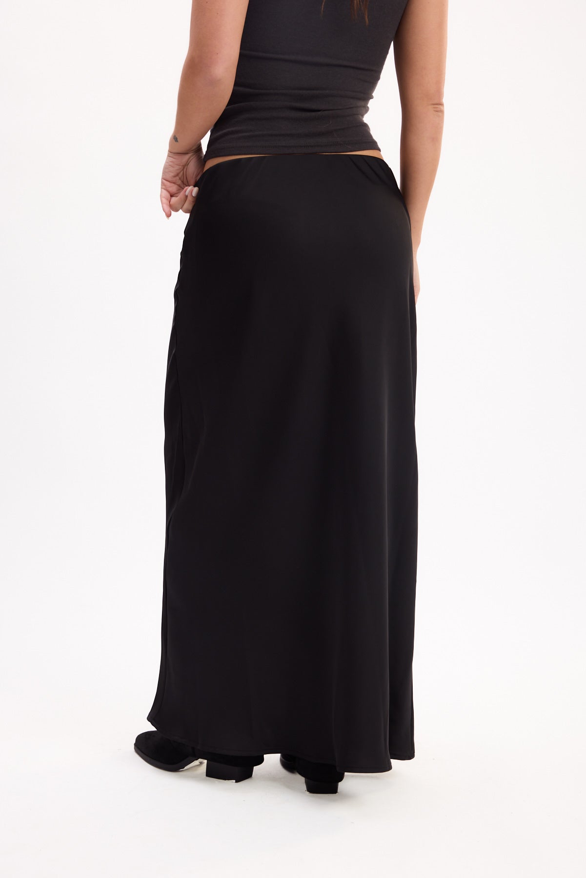 FALDA SEDA 26R0047
