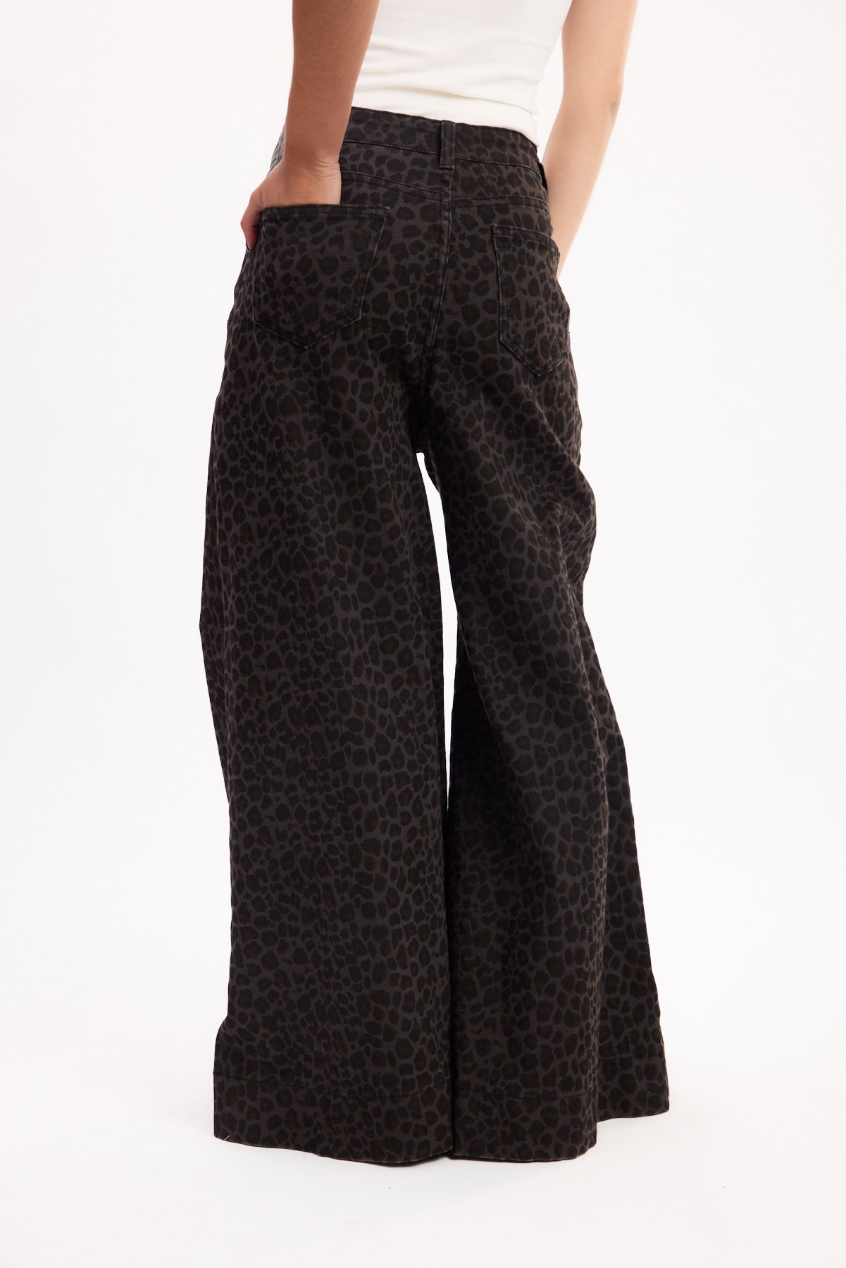JEAN ANCHO ANIMAL PRINT 25R8283