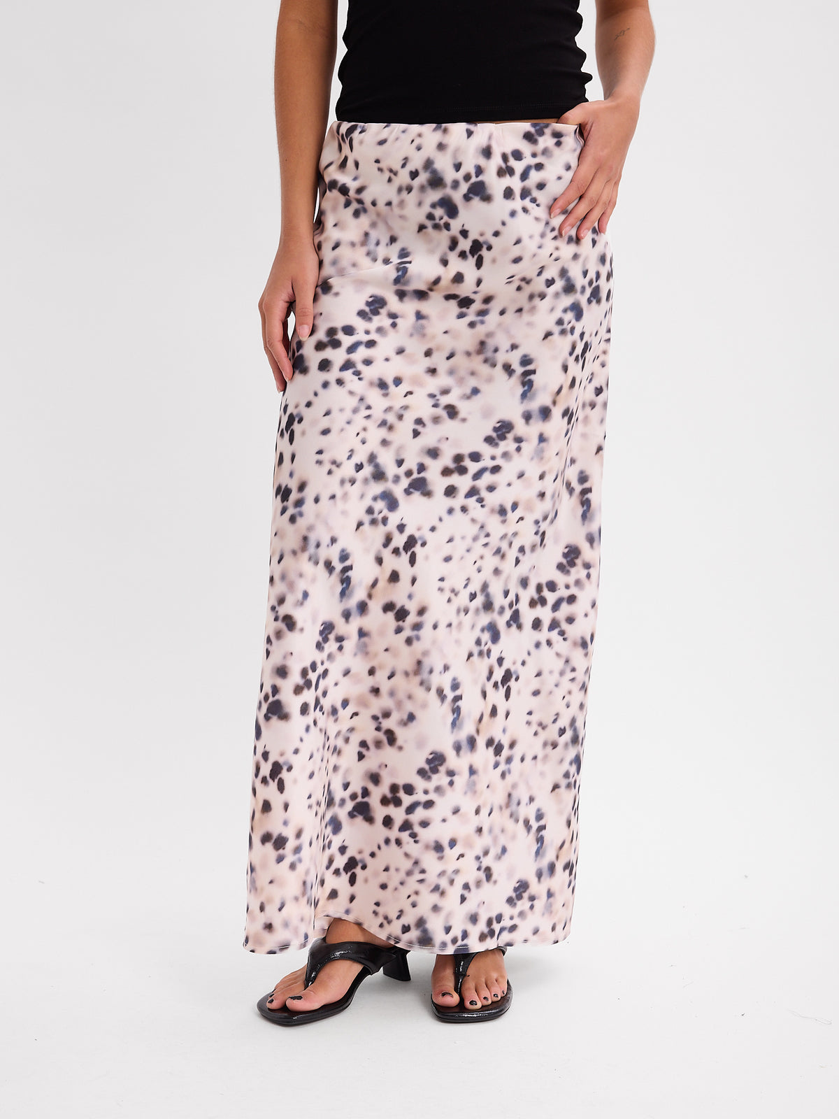 FALDA SEDA 26R0047