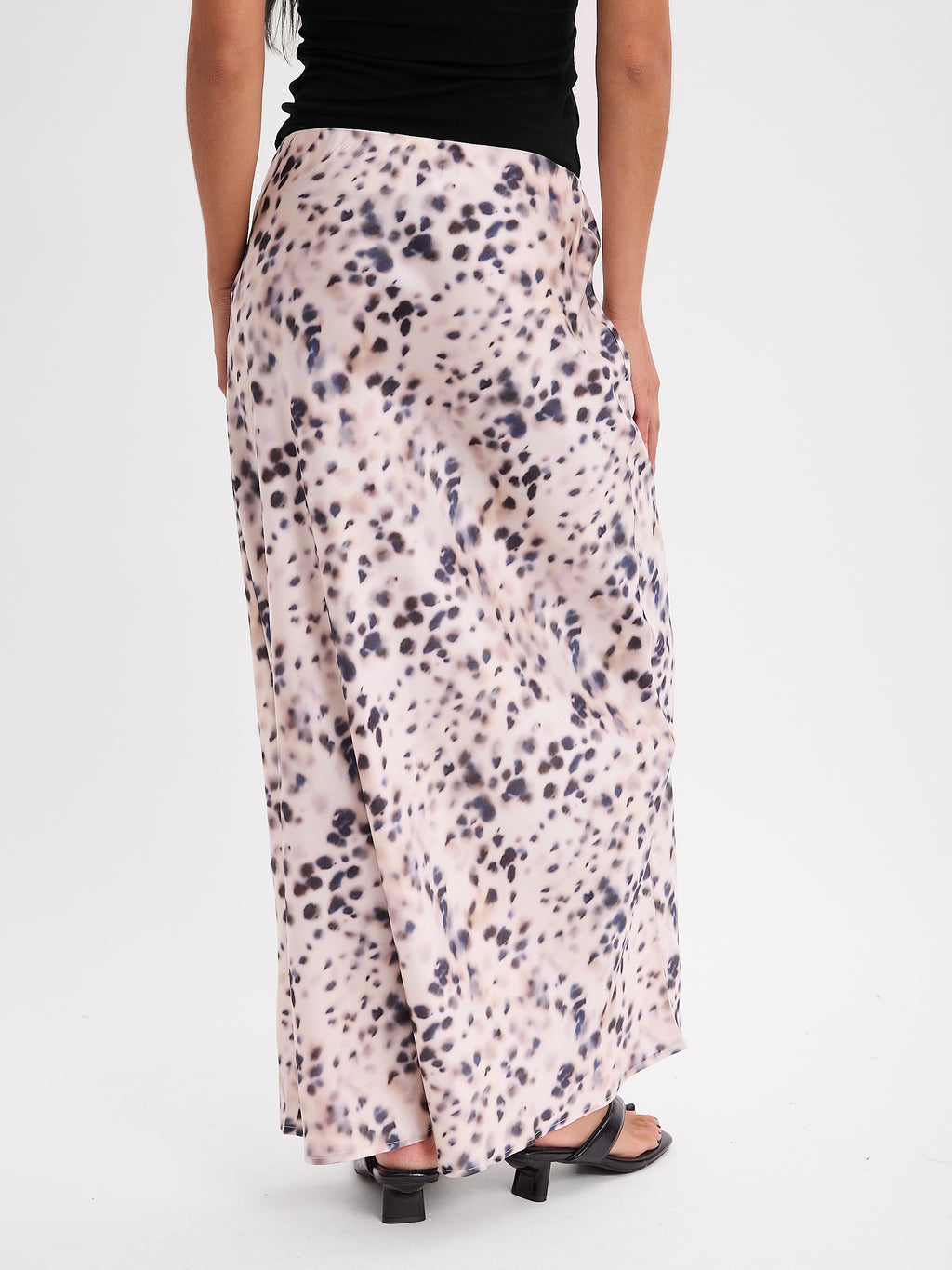 FALDA SEDA 26R0047