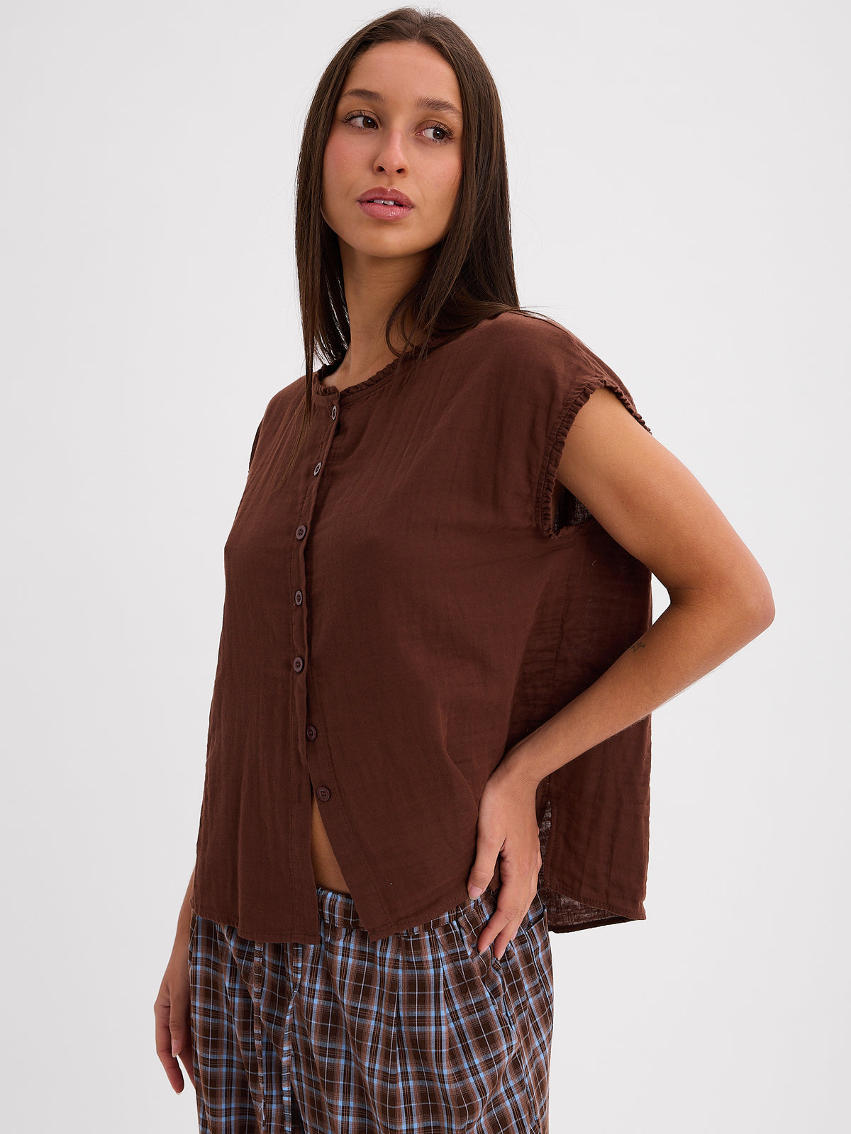 CAMISA SIN MANGAS 26R0146