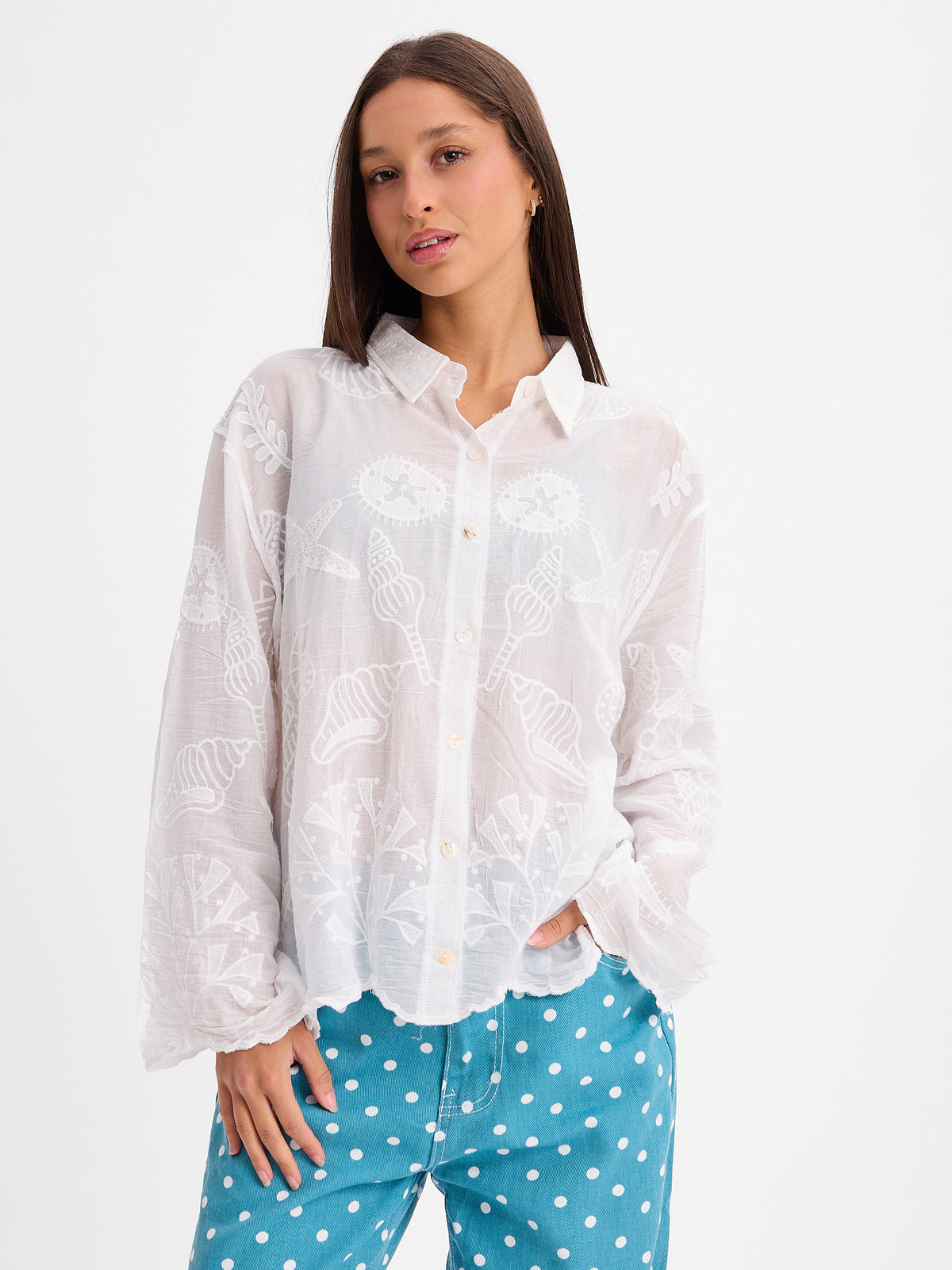 CAMISA CON BORDADO 26R0096
