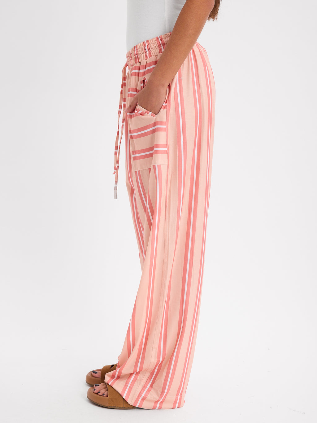 PANTALON RAYADO MARRON 26R0191