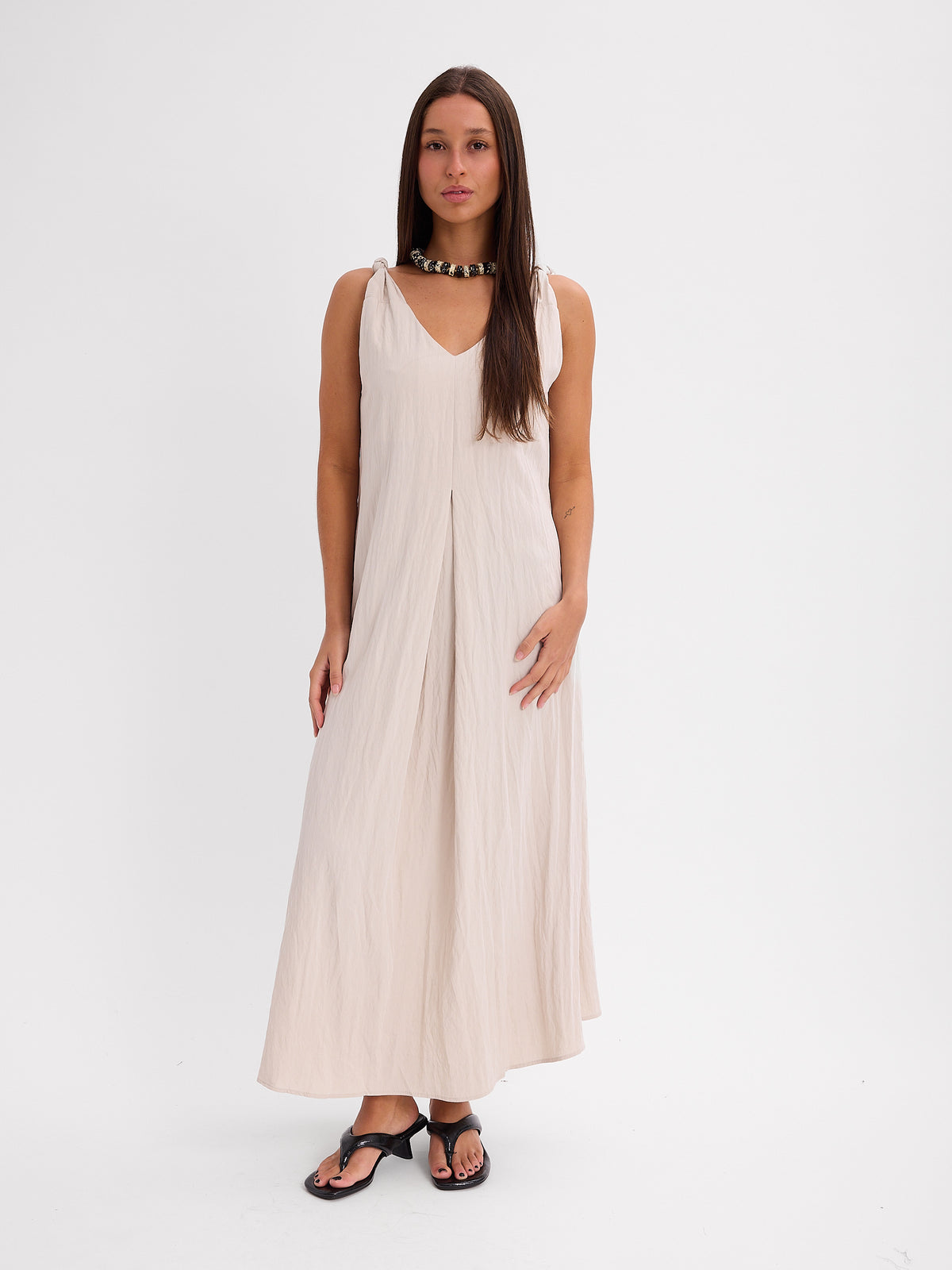 VESTIDO LARGO ESCOTE V 26R0121